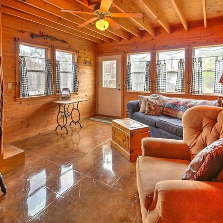 Ark Bunkhouse Fredericksburg Hideaway With Hot Tub Villa Eksteriør billede