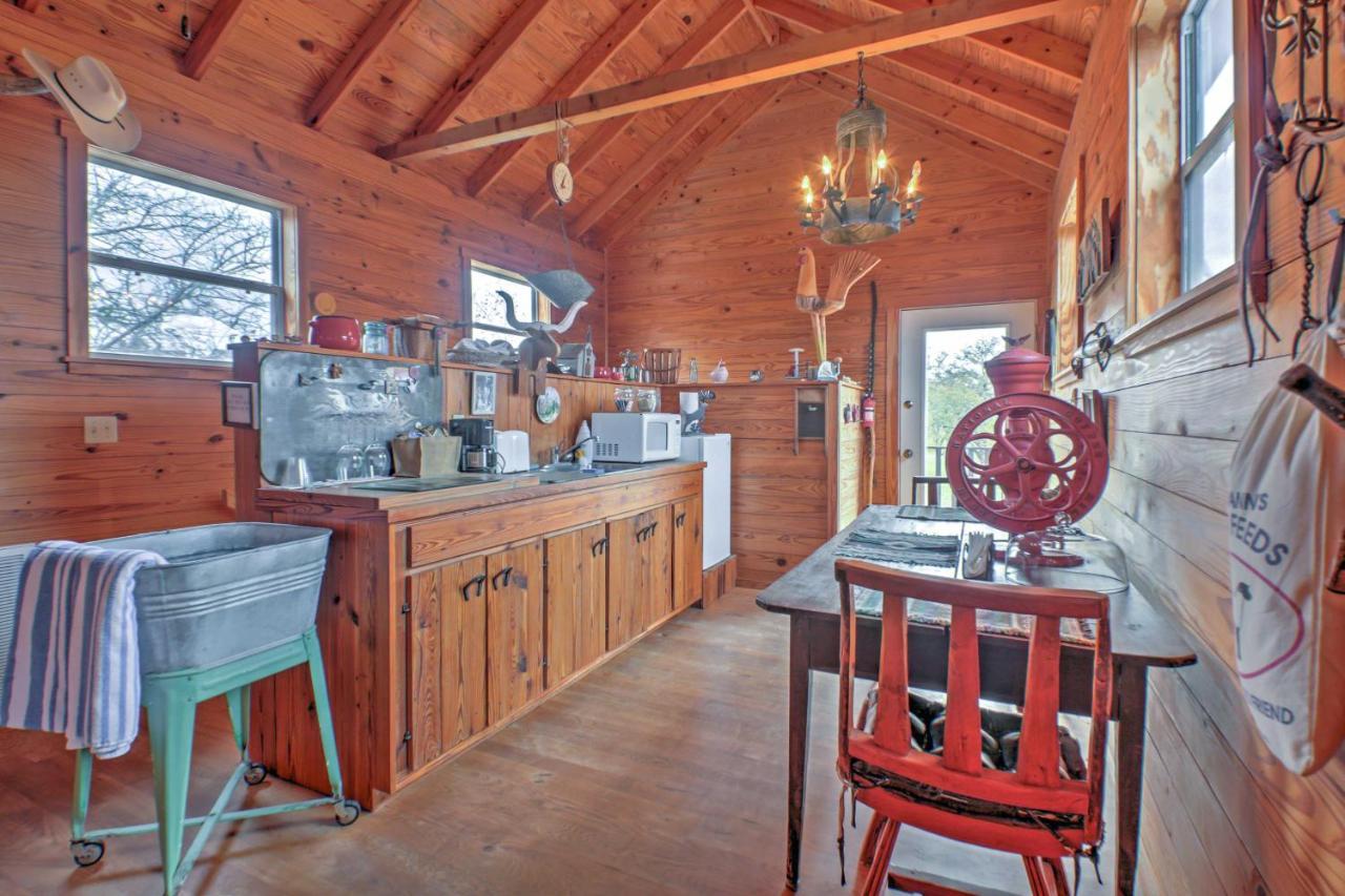 Ark Bunkhouse Fredericksburg Hideaway With Hot Tub Villa Eksteriør billede