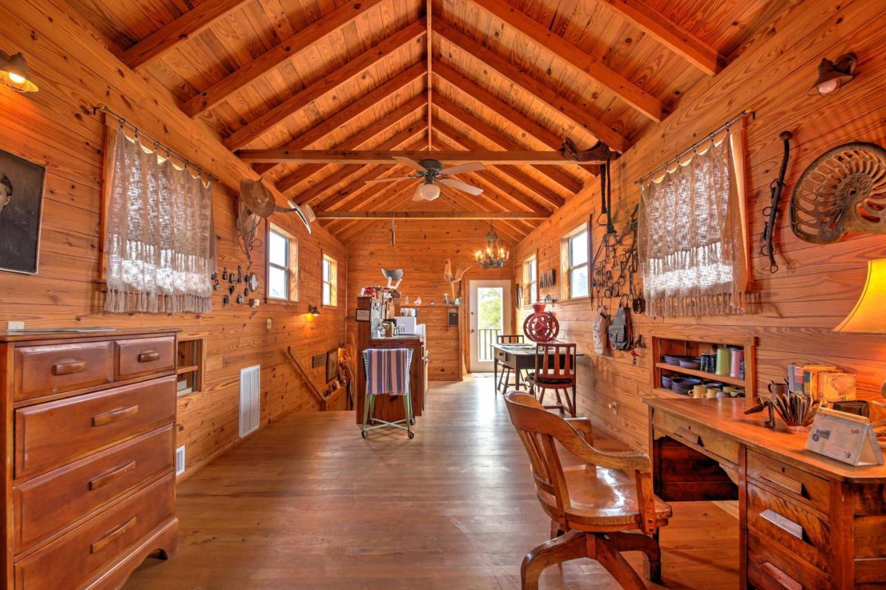 Ark Bunkhouse Fredericksburg Hideaway With Hot Tub Villa Eksteriør billede