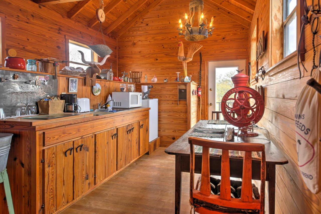 Ark Bunkhouse Fredericksburg Hideaway With Hot Tub Villa Eksteriør billede