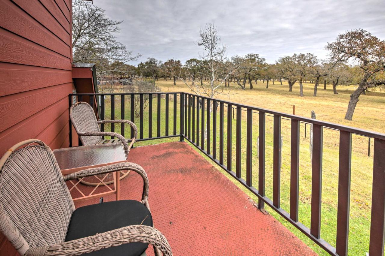Ark Bunkhouse Fredericksburg Hideaway With Hot Tub Villa Eksteriør billede